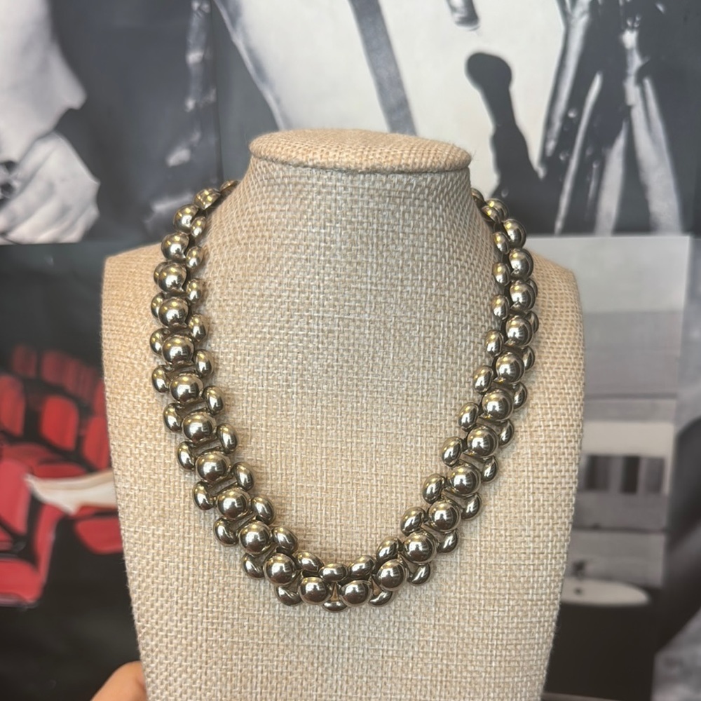 Elegant Vintage Silver Necklace (Light & Dainty)